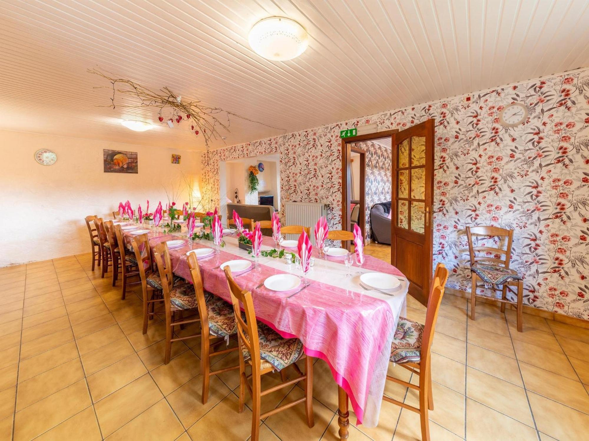 Wonderful Holiday Home In Montleban With Sauna 외부 사진